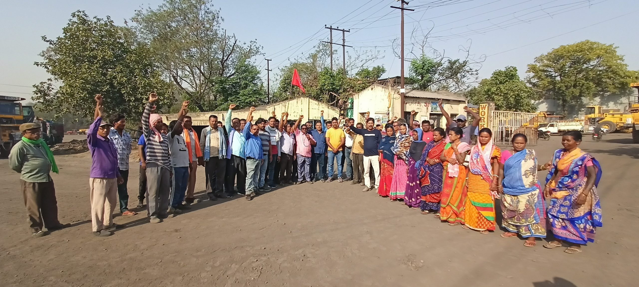 मजदूर दिवस : चितरा कोलियरी के मजदूरों ने दिया नारा, सचेत नहीं हुए तो खत्म हो जायेंगे अधिकार