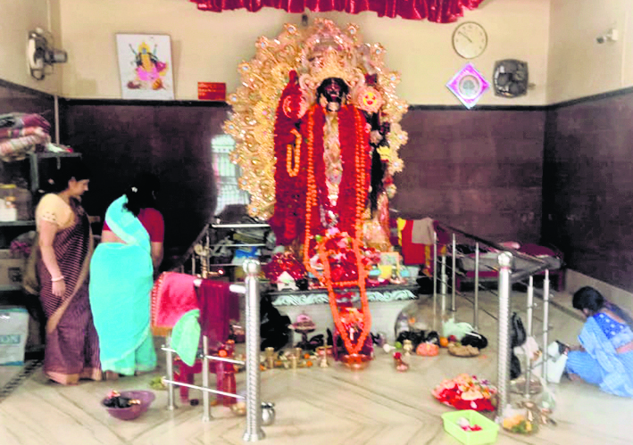 अमावस्या पर काली मंदिरों में की गयी पूजा