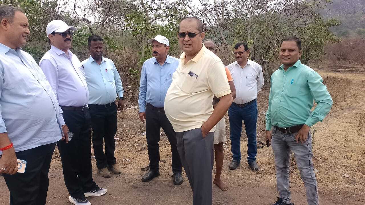 परियोजना विस्तार को ले कतरास जीएम ने किया स्थल निरीक्षण