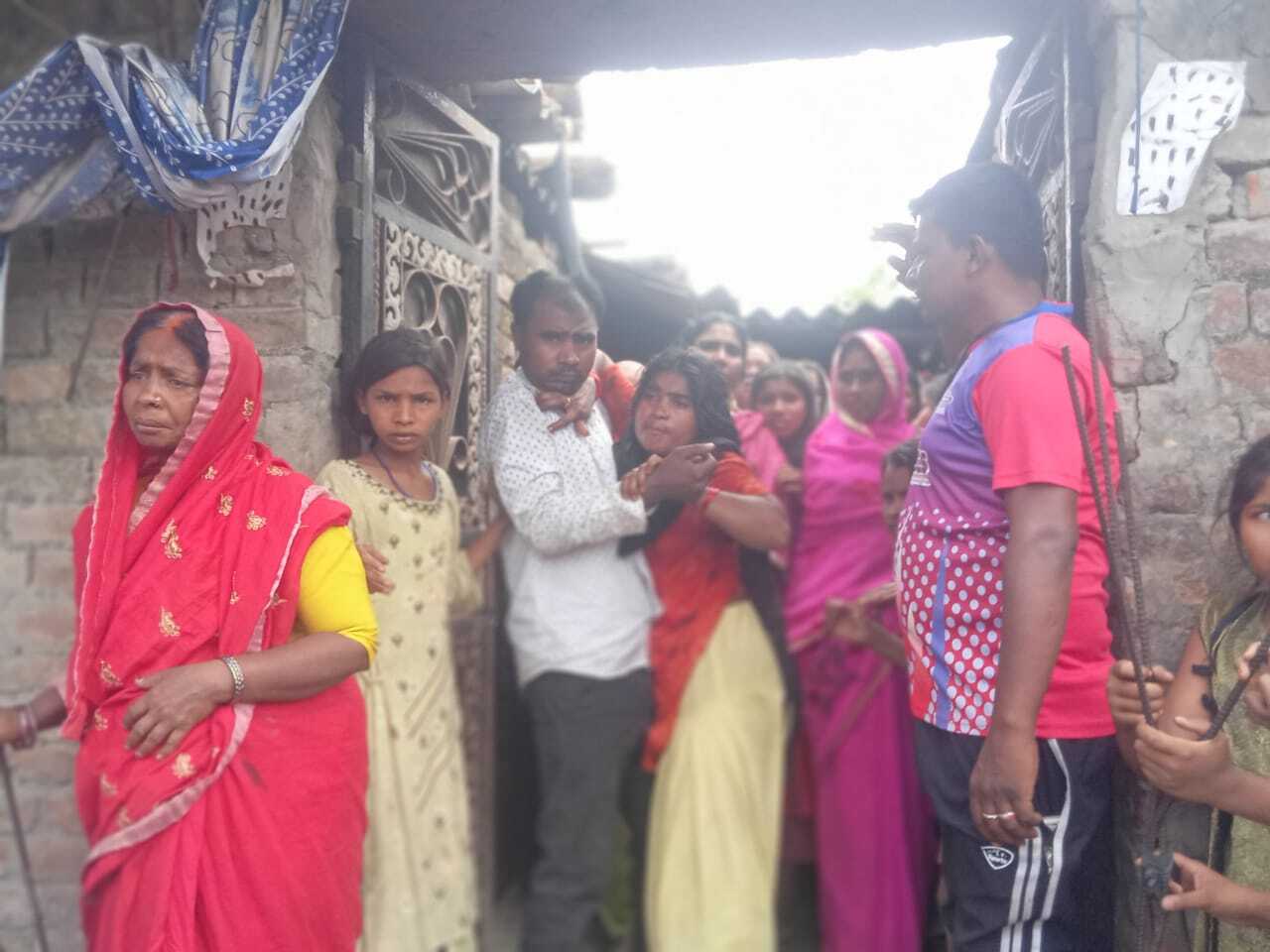 साबिर व सोनू का शव आते ही गांव में मची चीख पुकार