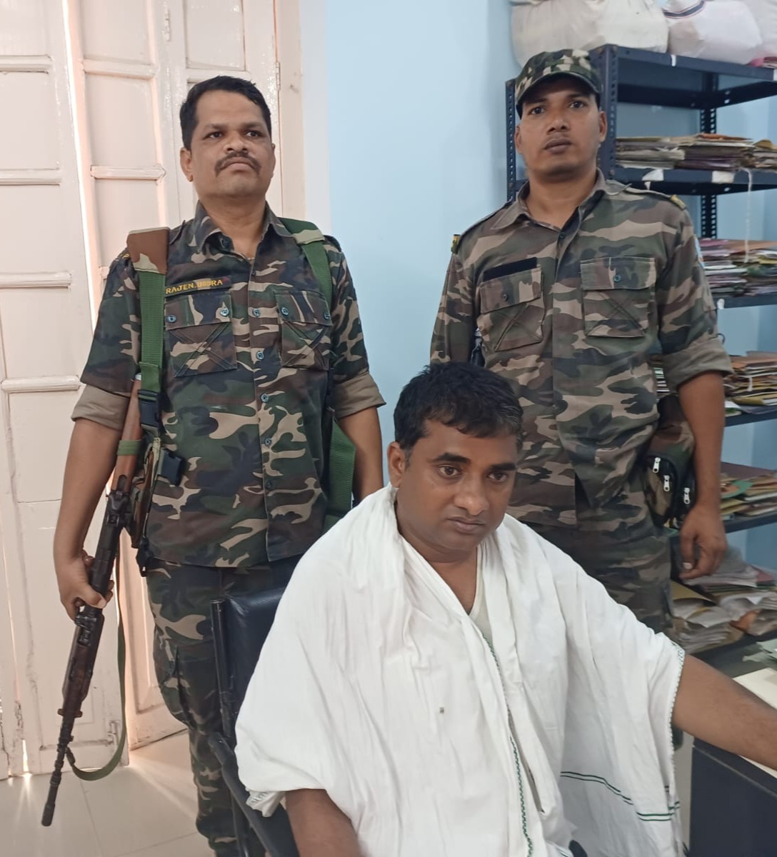 शिक्षक से घूस ले रहे बीपीओ को एसीबी ने किया गिरफ्तार