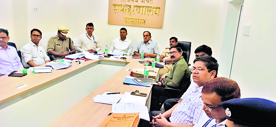 मतदाताओं को किसी तरह की परेशानी न हो , इस पर विशेष ध्यान रखेंगे अधिकारी