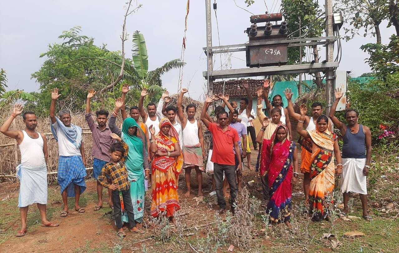 कटेली गांव में 15 दिनों से बिजली गुल, विद्युत उपभोक्ताओं ने विरोध जताया