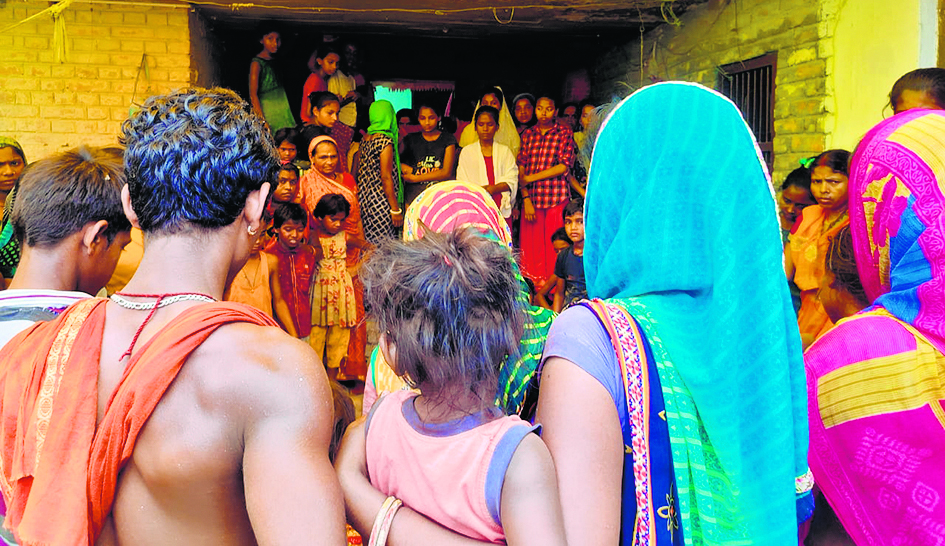 सड़क हादसे में महिला की मौत, परिजनों में मचा कोहराम