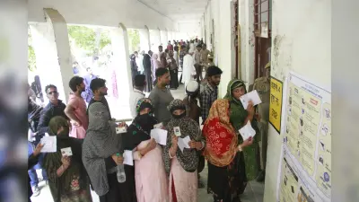 Chhapra firing: छपरा में चुनावी रंजिश के बीच फायरिंग, दो की मौत, इंटरनेट बंद