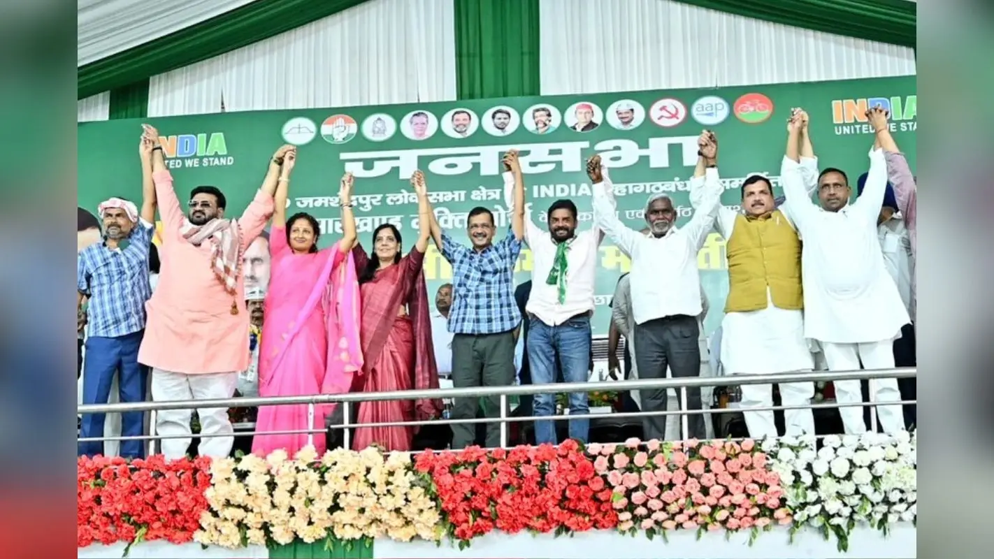 अरविंद केजरीवाल ने जमशेदपुर में भरी हुंकार, पीएम नरेंद्र मोदी पर साधा निशाना, कल्पना सोरेन को बताया झांसी की रानी