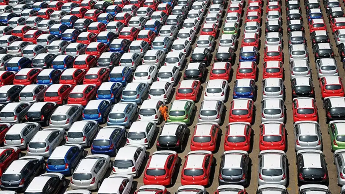 DEMO Car की सेल पर कार डीलर्स को देना पड़ सकता है 18% जीएसटी, पढ़ें पूरी खबर