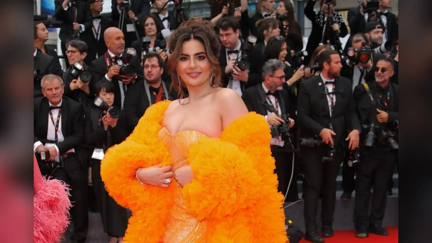 Cannes 2024: तारक मेहता फेम दीप्ति साधवानी ने रेड कार्पेट पर बिखेरा हुस्न का जलवा, दिखी बेहद खूबसूरत
