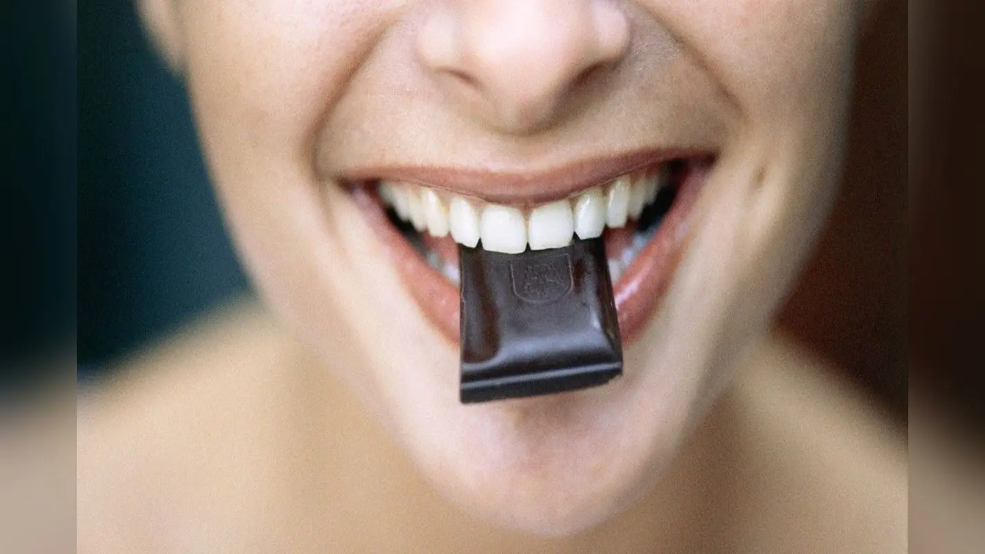Dark Chocolate: डार्क चॉकलेट खाने के 5 बड़े फायदे