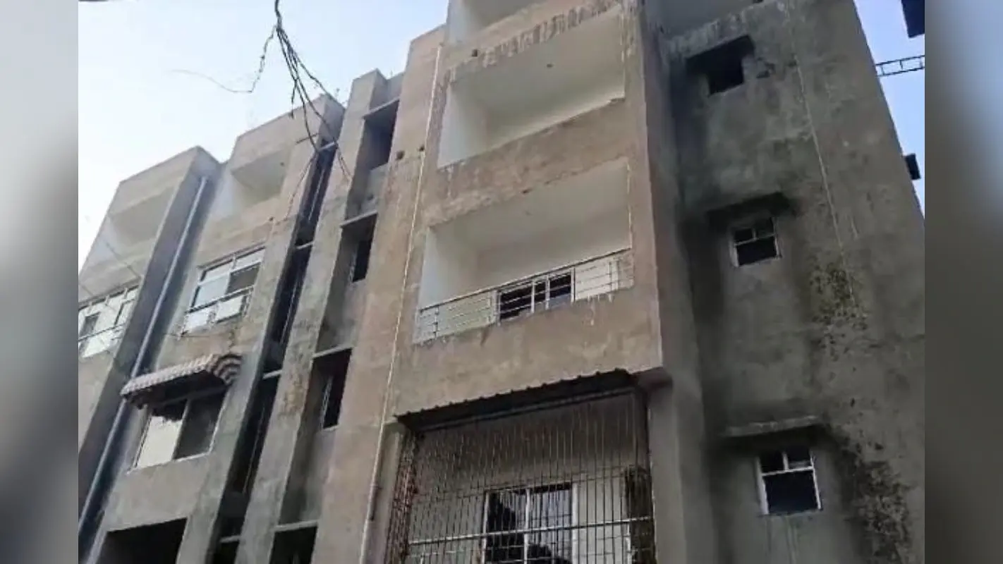 रांची में ED की टीम फिर जहांगीर आलम के फ्लैट पर पहुंची, कर रही है जांच