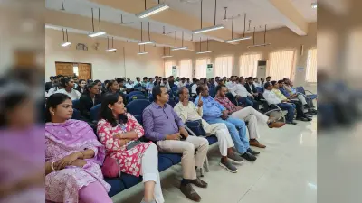 कैंपस : राष्ट्र निर्माण में मजदूरों का बहुत बड़ा योगदान : केसी सिन्हा