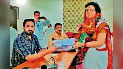 रघुनाथपाली : बीजद उम्मीदवार अर्चना रेखा बेहेरा ने अंतिम दिन भरा पर्चा