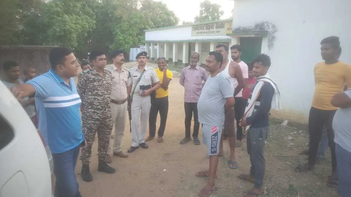 संवेदनशील मतदान केंद्र वाले क्षेत्र में असामाजिक तत्वों को चिह्नित कर करें कार्रवाई : एसपी