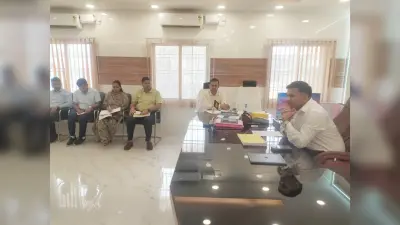 तकनीकी पदाधिकारियों की बैठक में डीएम ने दिये आवश्यक निर्देश