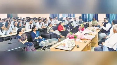 विद्यार्थियों के लिए करियर लक्ष्य निर्धारण और समय प्रबंधन जरूरी : नीरज