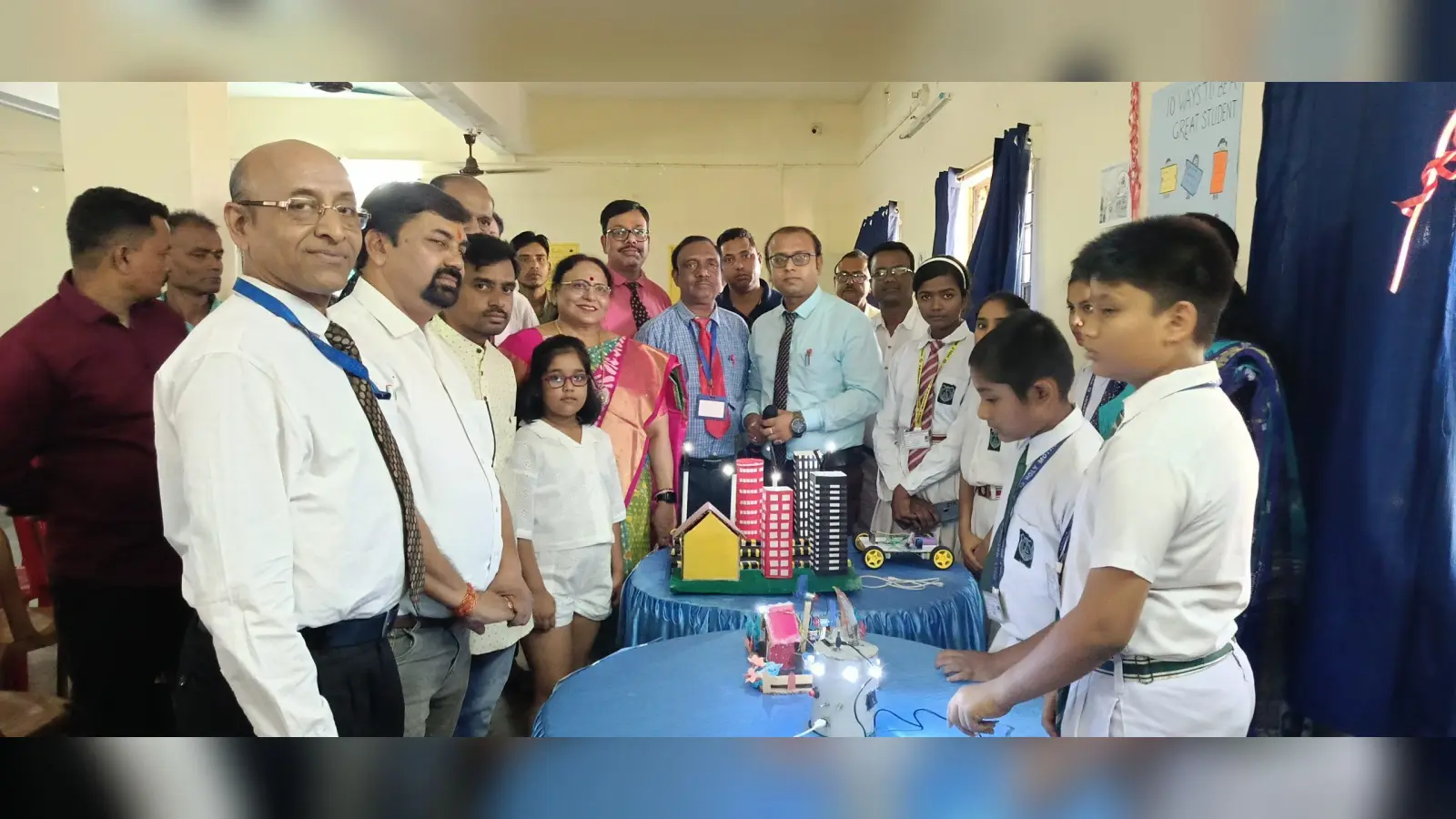होली मदर्स एकेडमी फुलवार में विज्ञान प्रदर्शनी