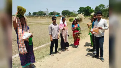 अभाविप के कार्यकर्ताओं ने चलाया मतदाता जागरूकता अभियान