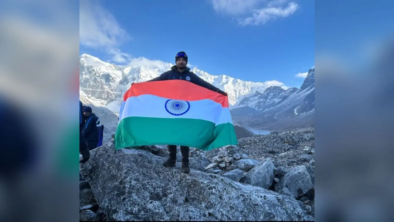 बनकटवा के मणिभूषण ने कंचनजंघा पर लहराया तिरंगा