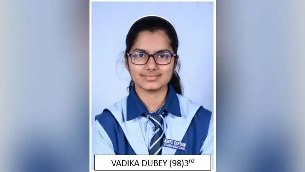 जसीडीह संत फ्रांसिस के 190 विद्यार्थियों ने लाया फर्स्ट डिवीजन, कृति झा बनीं स्कूल टॉपर