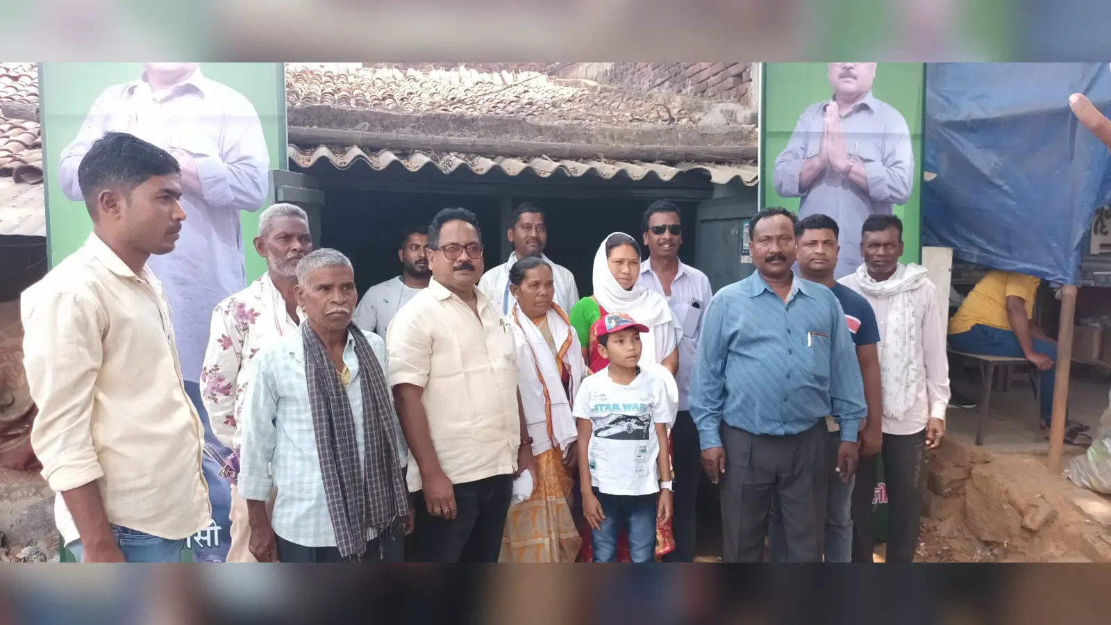 बसंत लोंगा ने तोरपा-खूंटी में किया चुनाव कार्यालय का उदघाटन