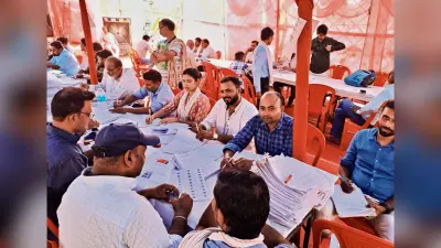 विखंडन के दौरान विलोपित नामों को हटाकर मतदाता सूची को किया जा रहा अपडेट