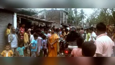 लोगों ने गांव में शराब बेचने आये नाबालिग को पकड़ा