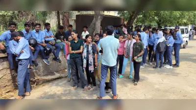 पेड़ गिरने की घटना में मृत सोनू की हुई अंत्येष्टि