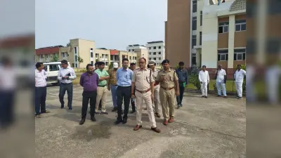 डीएम और एसपी ने मतगणना केंद्र का किया जायजा