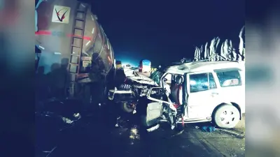 बारुण में ट्रक व स्काॅर्पियो की टक्कर में दो व्यक्तियों की मौत, पांच घायल