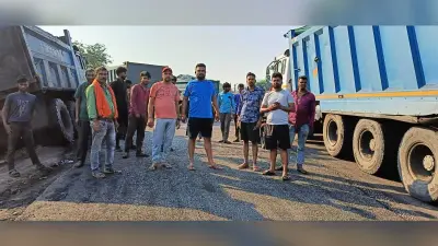 पिपरवार में पानी का संकट, सड़क पर उतरे लोग