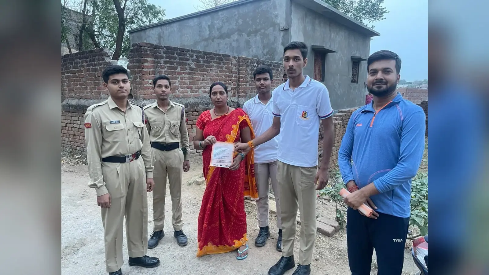 डीएवी के विद्यार्थियों ने चलाया मतदाता जागरुकता अभियान