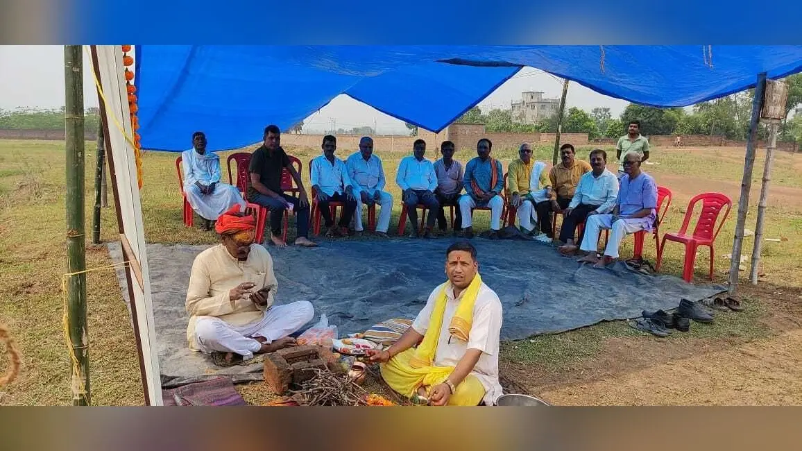 शस्त्र संचालन का प्रदर्शन कर मनायी भगवान परशुराम की जयंती