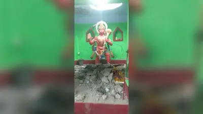 बजरंगबली मंदिर का गुंबद गिरा, मूर्ति सुरक्षित