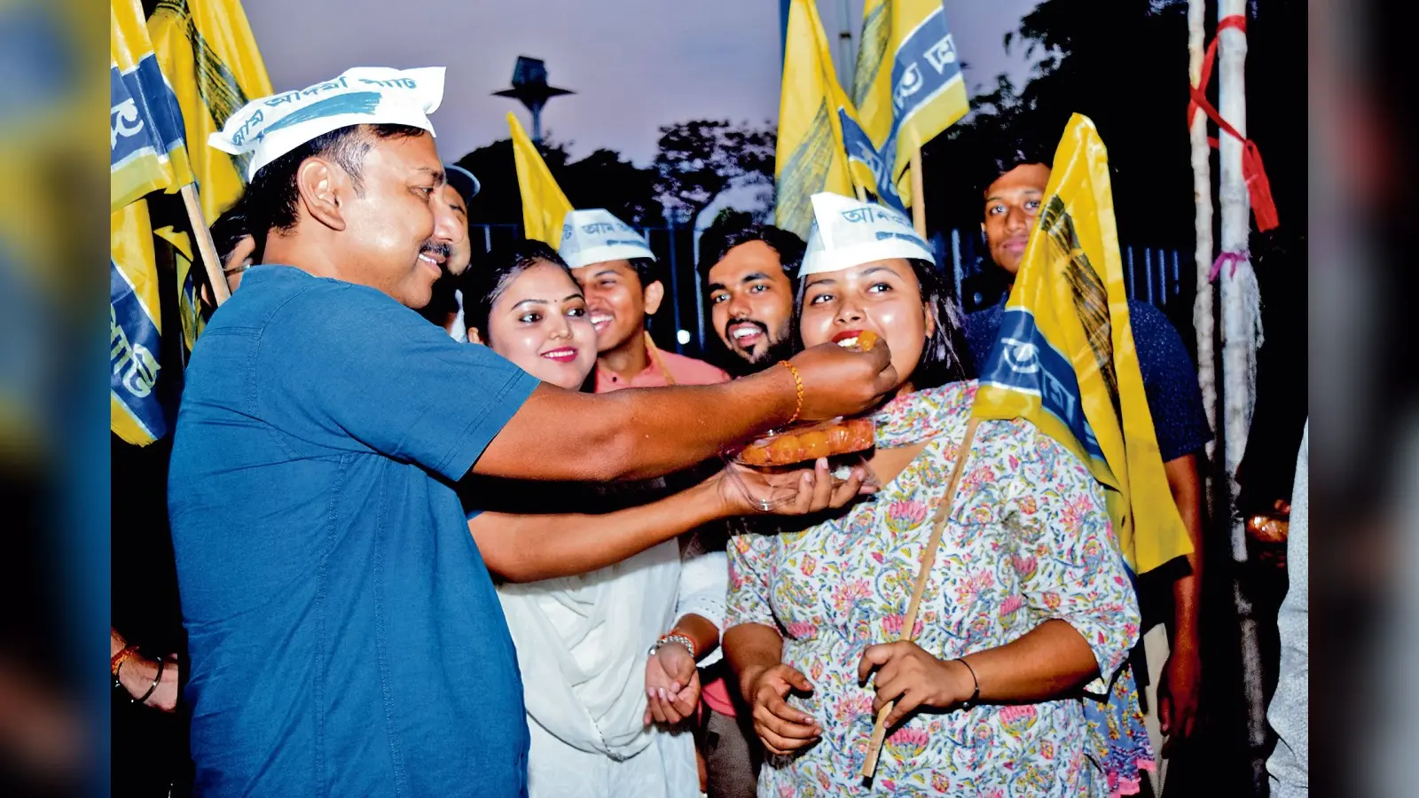 केजरीवाल को अंतरिम जमानत मिलने पर समर्थकों में खुशी