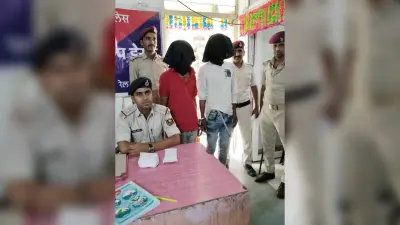 ट्रेनों में लूट व छिनतई करनेवाले दो गिरफ्तार