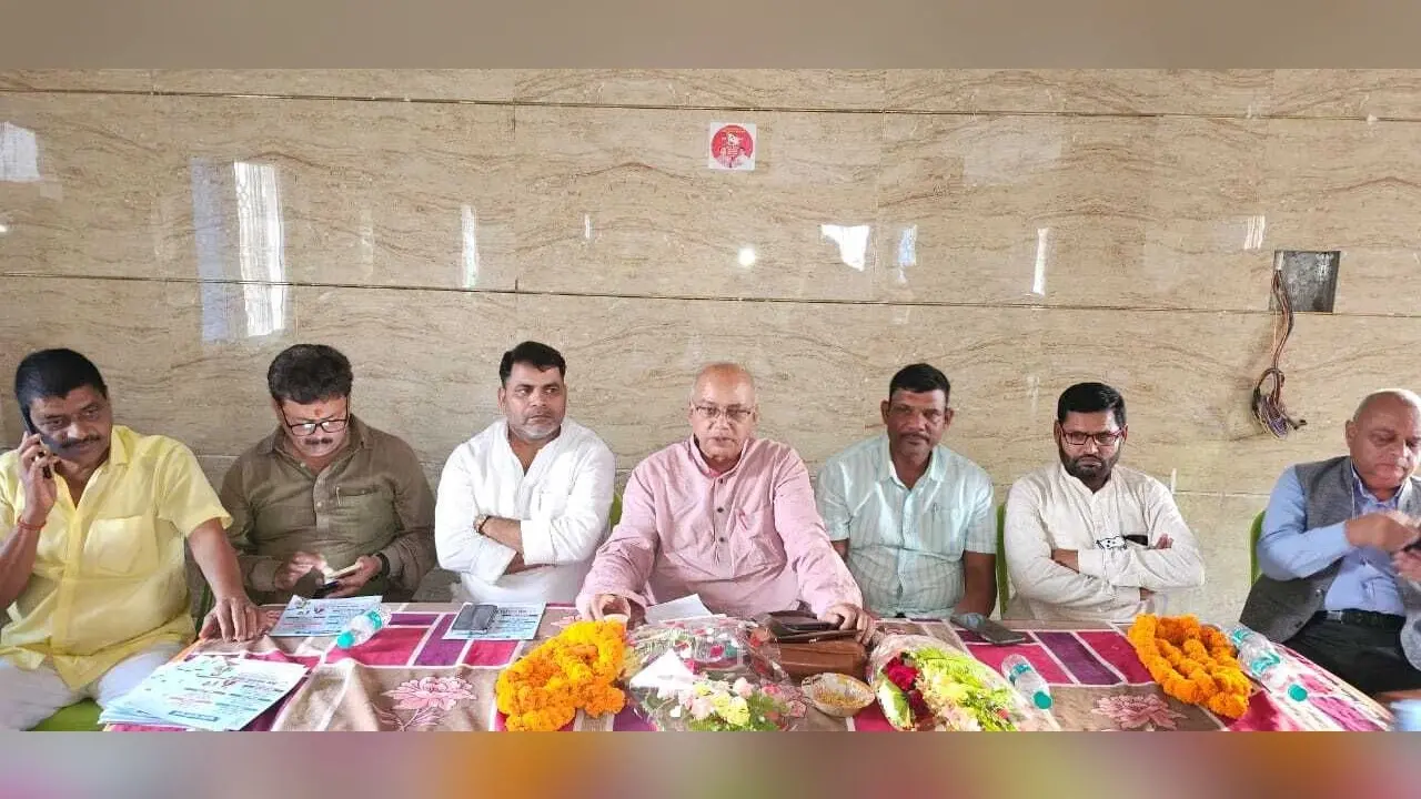 ढिबरा उद्योग बचाने के लिए भाजपा सांसद ने कभी आवाज नहीं उठाया