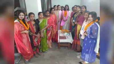 नारी शक्ति सुरक्षा फाउंडेशन ने किया महिलाओं को सम्मानित