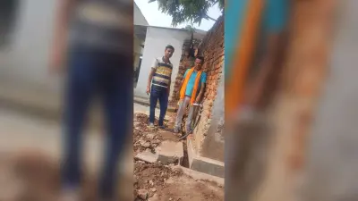 बागबेड़ा बजरंग टेकरी में मेन पाइपलाइन में ड्रिल कर अवैध कनेक्शन लिया