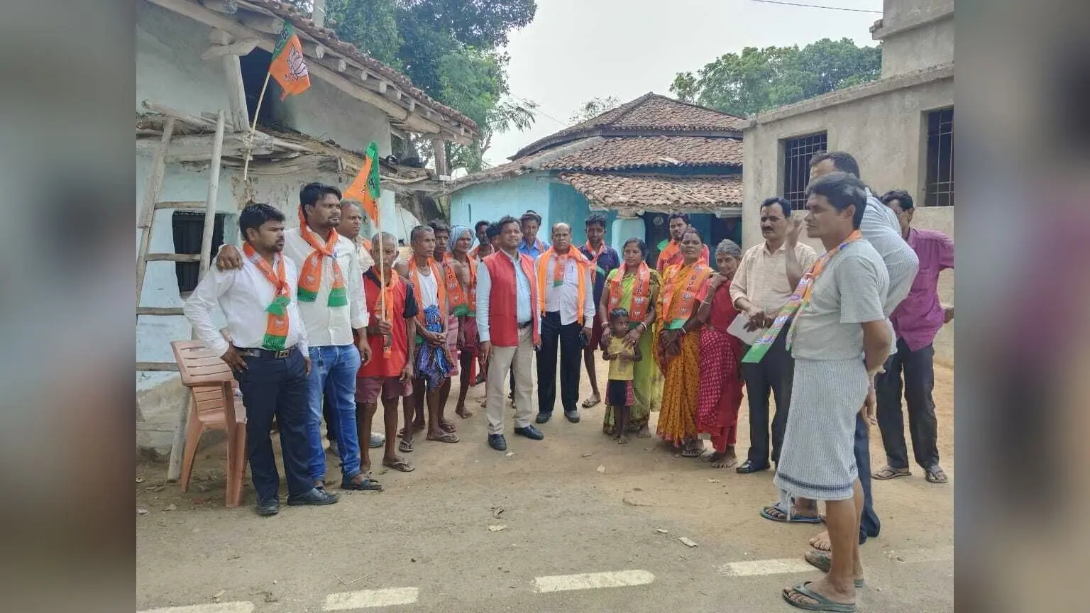 अनगड़ा में भाजपा का चला जनसंपर्क अभियान