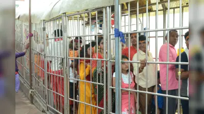 सीता नवमी पर राम मंदिर में उमड़े श्रद्धालु