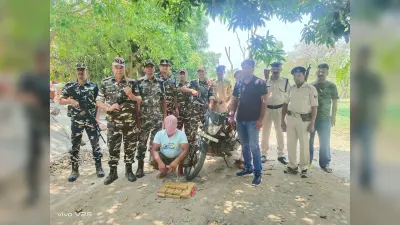 बाइक से ला रहे करोड़ों रुपये के नौ किलो चरस सहित तस्कर गिरफ्तार