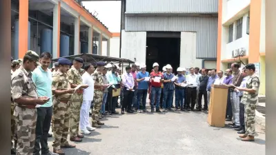 चंद्रपुरा में डीवीसी कर्मियों को दिलायी गयी स्वच्छता की शपथ