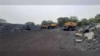बासुदेवपुर कोलडंप से हो रही कोयले व पार्ट्स-पुर्जे की चोरी