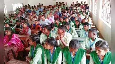 मतदानकर्मियों को सुविधाएं उपलब्ध कराने का दिया गया प्रशिक्षण
