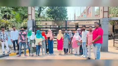 साकची : महिला कर्मचारियों ने स्टोर संचालक पर लगाया छेड़खानी करने का आरोप