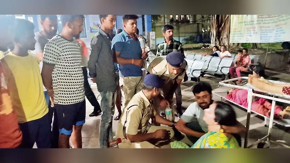 पिकअप व ऑटो की टक्कर में मामी-भांजी की मौत