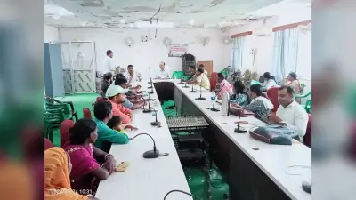 बीडीओ ने मतदान केंद्रों पर सुविधा उपलब्ध कराने को लेकर बीएलओ व कर्मियों के साथ की मंत्रणा