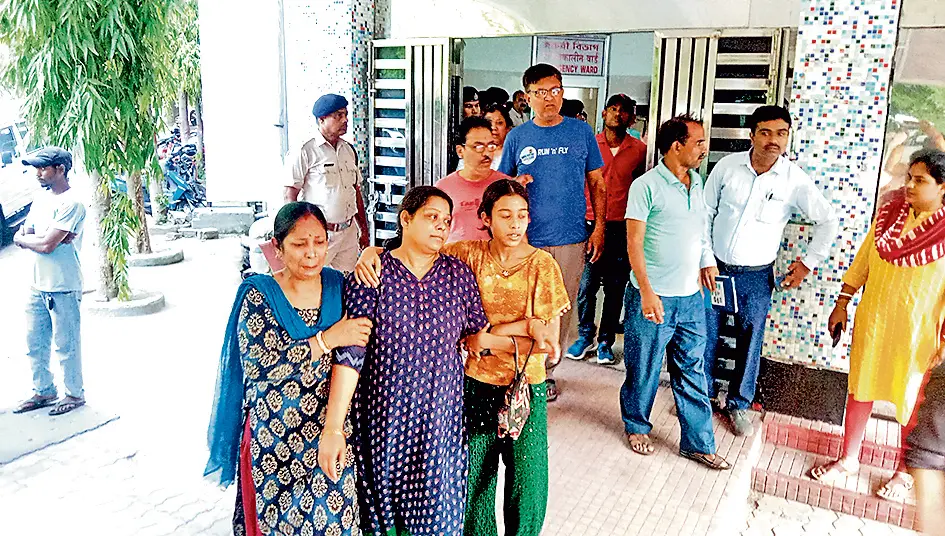 कर रहा था ओवरहेड वायर की मरम्मत, काल बन गयी मालगाड़ी