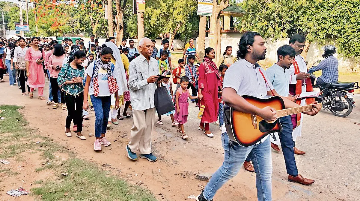रांची यूथ फेलोशिप की अवकाशकालीन बाइबल पाठशाला शुरू