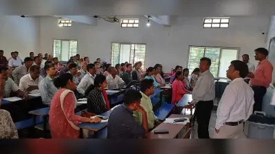 मतगणना कर्मियों को दिया गया प्रशिक्षण